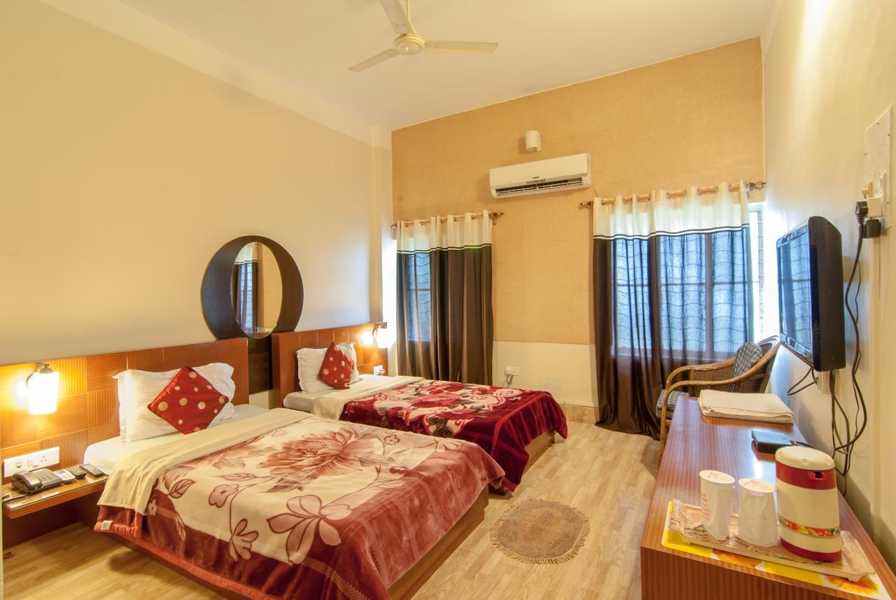 Hotel Jyoti Forbesganj Exterior photo